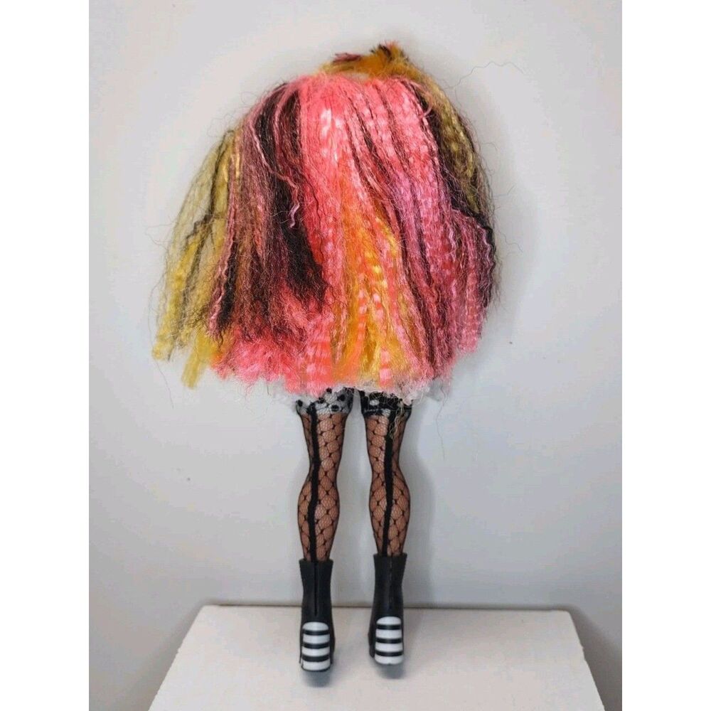 MGA LOL Surprise OMG Remix Pop Music B.B. Fashion Doll 80s Outfit Material Girl - Picture 7 of 11